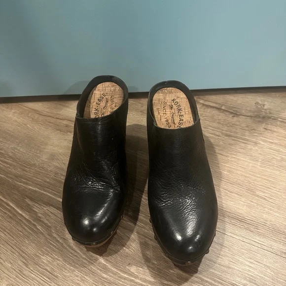 Kork ease studded black leather clog 8 - Picture 2 of 6